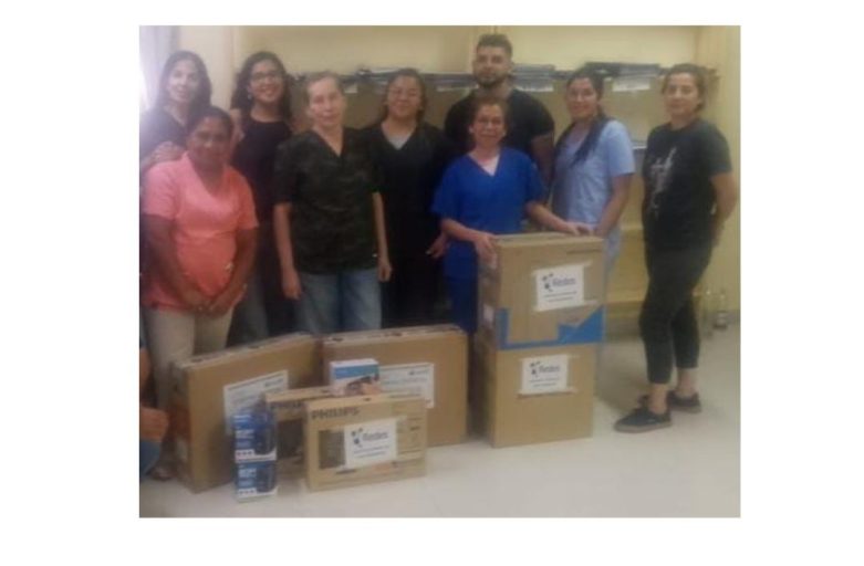 Capacitación y entrega de equipamiento en el Hospital Distrital de Pampa de los Guanacos.