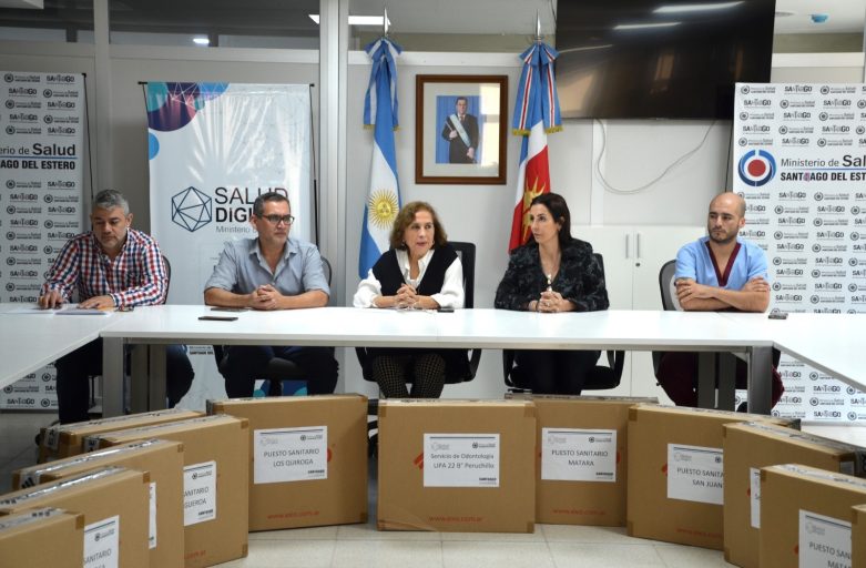Entrega de equipamiento a distintos efectores